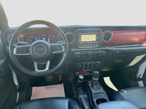 Used 2023 Jeep Wrangler Unlimited Rubicon w/ Cold Weather Group AWD/4WD image 21