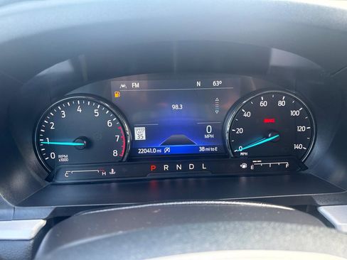 Used 2023 Ford Explorer XLT w/ Equipment Group 202A AWD/4WD image 19