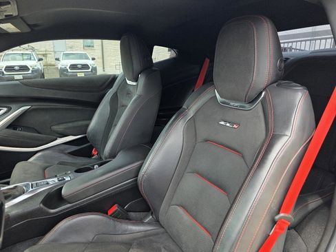 Used 2018 Chevrolet Camaro ZL1 RWD image 10
