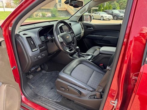 Used 2015 Chevrolet Colorado Z71 AWD/4WD image 14