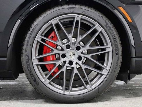 New 2025 Porsche Macan Turbo Electric AWD/4WD image 12