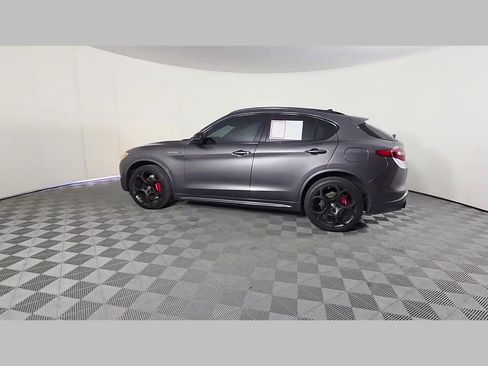 Used 2023 Alfa Romeo Stelvio Veloce AWD/4WD image 47
