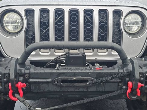 Used 2020 Jeep Gladiator Rubicon AWD/4WD image 6