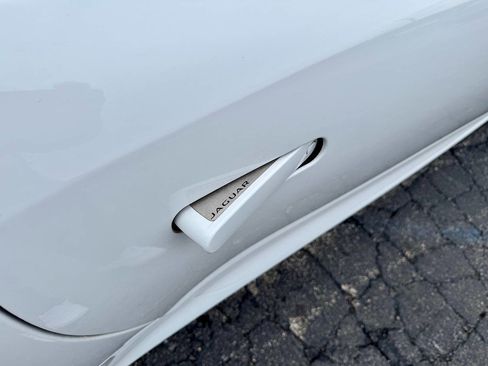 Used 2017 Jaguar F-TYPE Coupe image 13