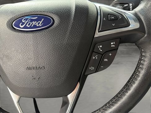 Used 2017 Ford Edge Titanium FWD image 24