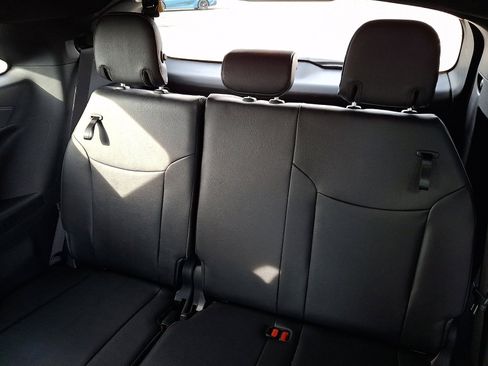 Used 2025 Toyota Sienna XSE image 10