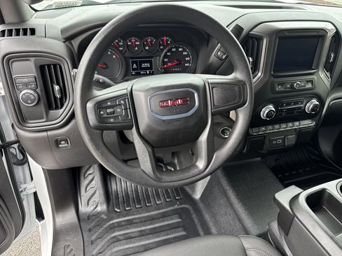 Used 2025 GMC Sierra 1500 Pro w/ Convenience Package RWD image 19