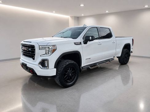 Used 2022 GMC Sierra 1500 AT4 w/ AT4 Preferred Package AWD/4WD image 2