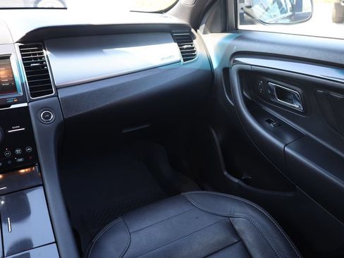 Used 2015 Ford Taurus SHO w/ Equipment Group 401A AWD/4WD image 20