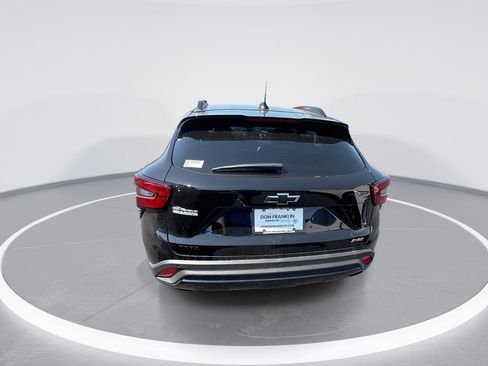 New 2026 Chevrolet Trax RS w/ Sunroof Package image 7