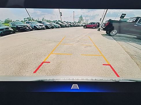 Used 2025 Chevrolet Trax RS w/ Driver Confidence Package image 28