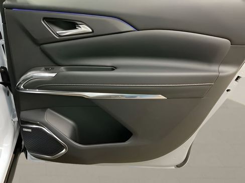 New 2026 Chevrolet Traverse High Country FWD image 31