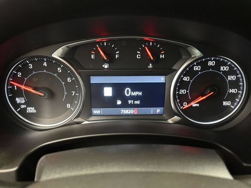 Used 2023 GMC Terrain SLT w/ Infotainment Package II FWD image 6