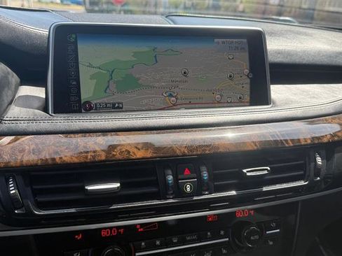 Used 2016 BMW X5 xDrive50i image 32