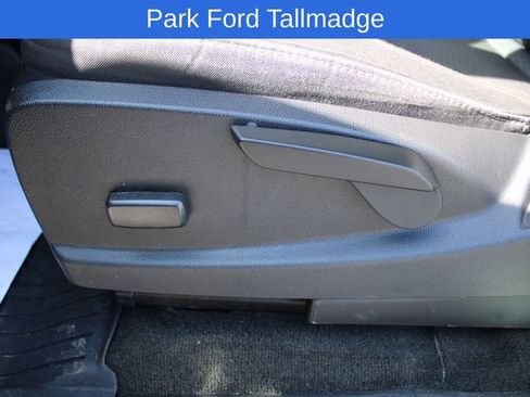 Used 2018 GMC Canyon SLE w/ SLE Convenience Package image 13