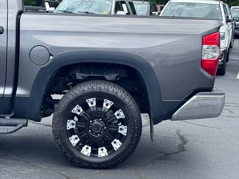 Used 2014 Toyota Tundra SR5 w/ SR5 Upgrade Package AWD/4WD image 38