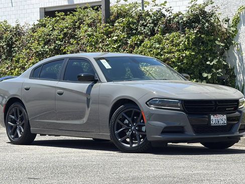 Used 2023 Dodge Charger SXT w/ Blacktop Package RWD image 2