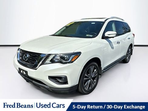 Used 2019 Nissan Pathfinder Platinum image 3