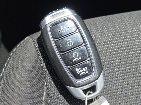 Used 2023 Hyundai Kona SEL AWD/4WD image 35