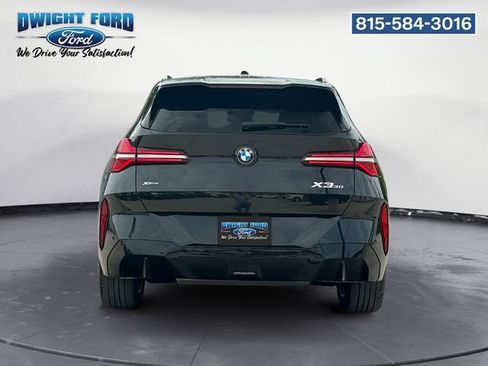 Used 2025 BMW X3 xDrive30i w/ Premium Package AWD/4WD image 4