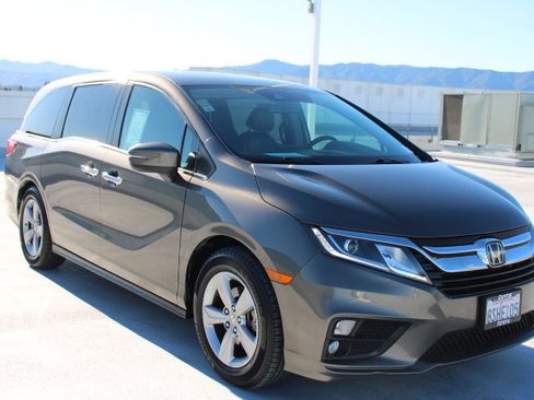 Used 2020 Honda Odyssey EX-L image 2