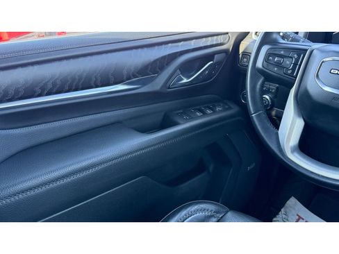 Certified 2023 GMC Yukon Denali image 17