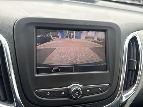 Used 2022 Chevrolet Equinox LS w/ LS Convenience Package AWD/4WD image 35