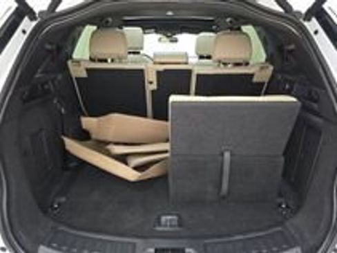 Used 2019 Land Rover Discovery Sport HSE AWD/4WD image 16