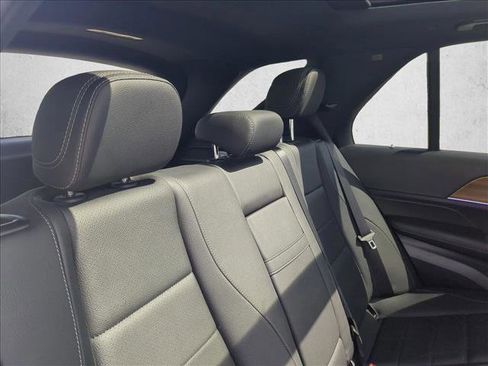 Used 2025 Mercedes-Benz GLE 350 4MATIC image 22