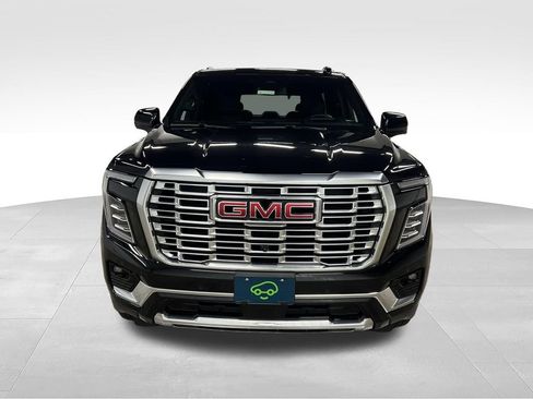 Certified 2025 GMC Yukon Denali AWD/4WD image 4
