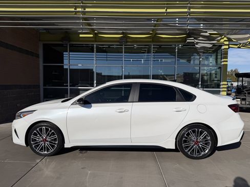 Used 2022 Kia Forte GT w/ GT Technology Package image 7