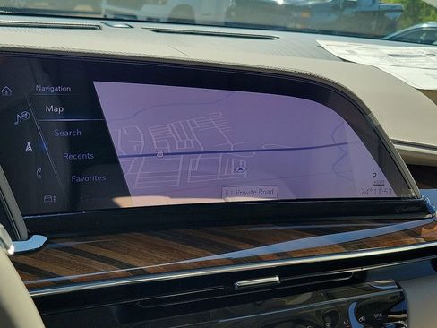 New 2024 Cadillac Escalade Premium Luxury Platinum image 3