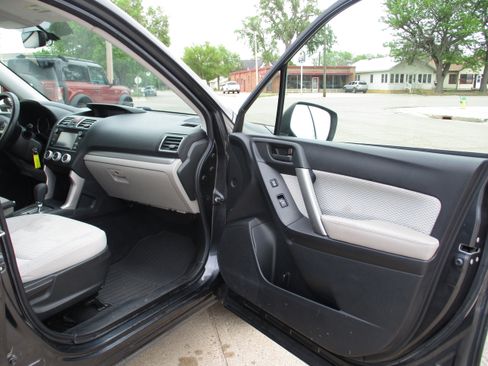Used 2018 Subaru Forester 2.5i w/ Alloy Wheel Package AWD/4WD image 26
