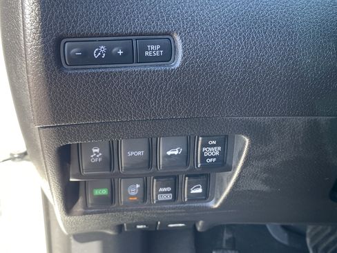 Used 2015 Nissan Rogue SL w/ SL Premium Package AWD/4WD image 14