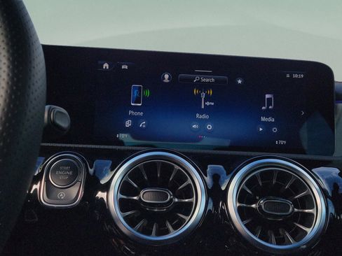 Certified 2026 Mercedes-Benz CLA 250 image 30