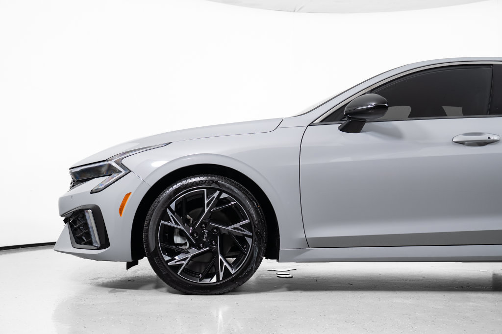 Used 2025 Kia K5 GT-Line AWD/4WD image 12