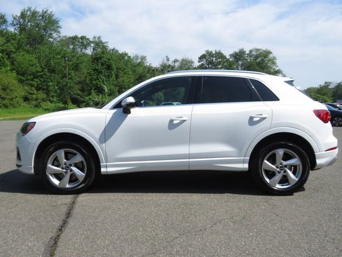 Used 2022 Audi Q3 2.0T Premium w/ Convenience Package AWD/4WD image 8