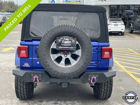 Used 2018 Jeep Wrangler Unlimited Sahara image 4