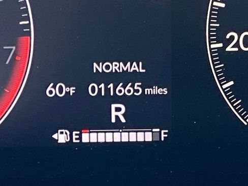 Certified 2024 Honda HR-V LX image 29