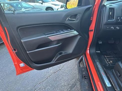 Used 2020 Chevrolet Colorado ZR2 w/ ZR2 Dusk Special Edition image 11