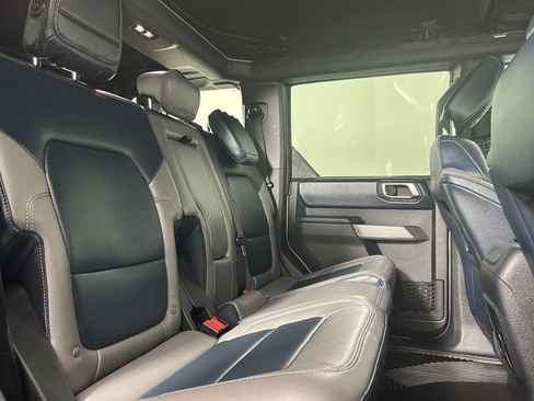 Used 2022 Ford Bronco Outer Banks w/ Sasquatch Package AWD/4WD image 25
