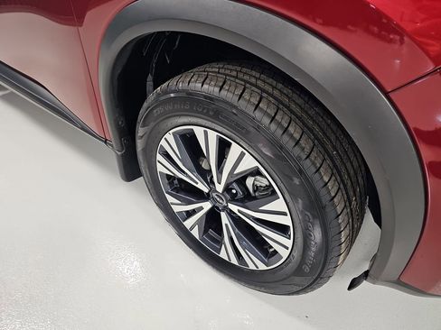 Used 2023 Nissan Rogue SV w/ SV Premium Package image 12