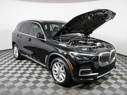 Used 2023 BMW X5 xDrive40i w/ Premium Package image 34