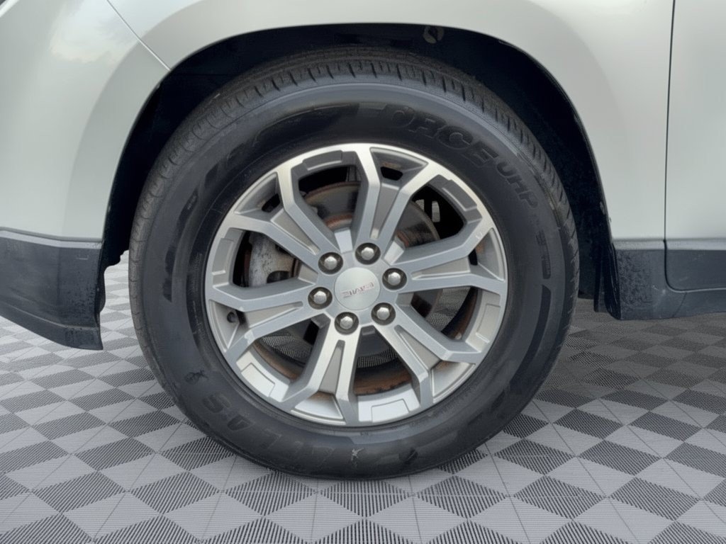 Used 2015 GMC Acadia SLT AWD/4WD image 13