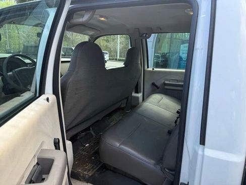Used 2009 Ford F350 XL image 5
