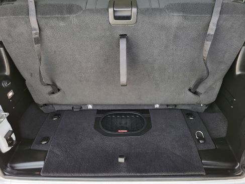 Used 2021 Jeep Wrangler Sport image 10