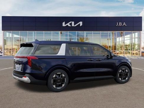 New 2026 Kia Carnival EX FWD image 7