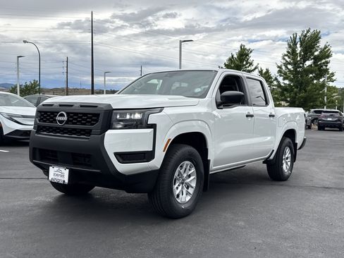 New 2026 Nissan Frontier S w/ Tow Package AWD/4WD image 4