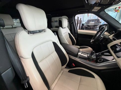 Used 2020 Land Rover Range Rover Sport HSE Dynamic image 32