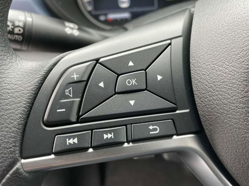 New 2025 Nissan Versa SV w/ Trunk Package image 18